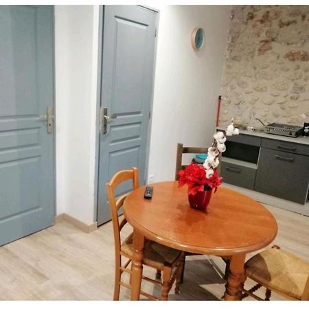 Le Studio Apartment Saint Jean en Royans Bagian luar foto