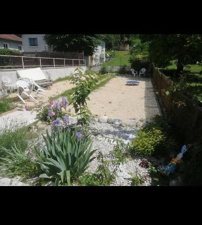 Le Studio Apartment Saint Jean en Royans Bagian luar foto