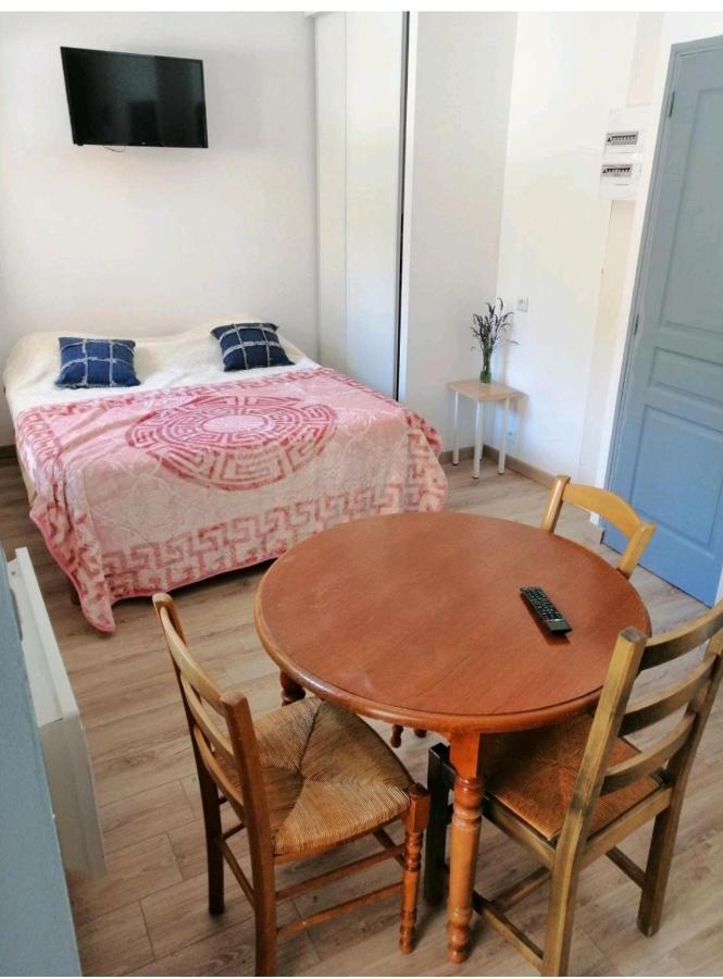 Le Studio Apartment Saint Jean en Royans Bagian luar foto