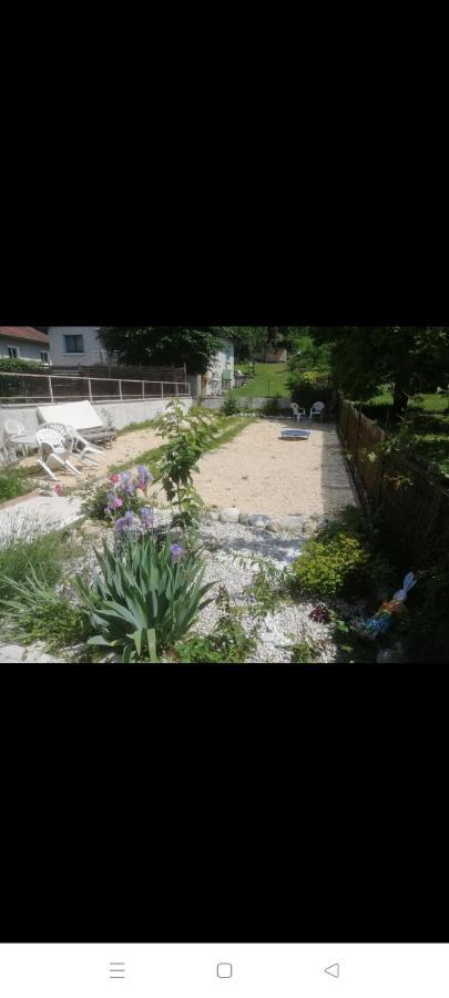 Le Studio Apartment Saint Jean en Royans Bagian luar foto